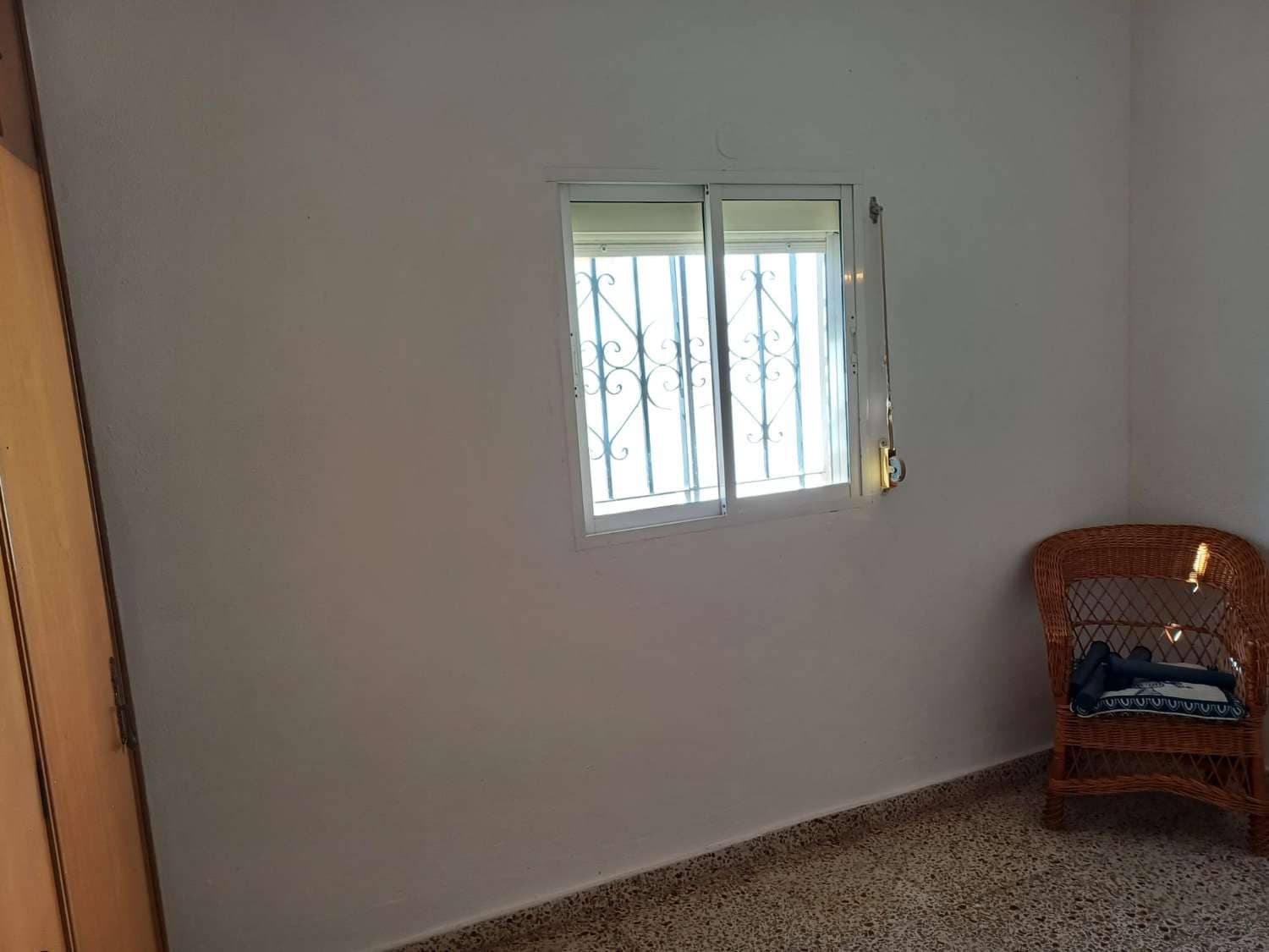 4 sovrum Radhus till salu i Malaga stad - 310 000 € (Ref: 9634657)