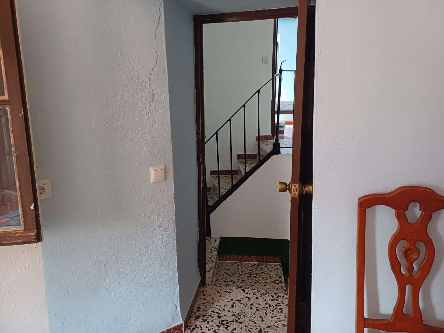 3 makuuhuone Omakotitalo myytävänä paikassa El Borge - 70 000 € (Ref: 9634659)