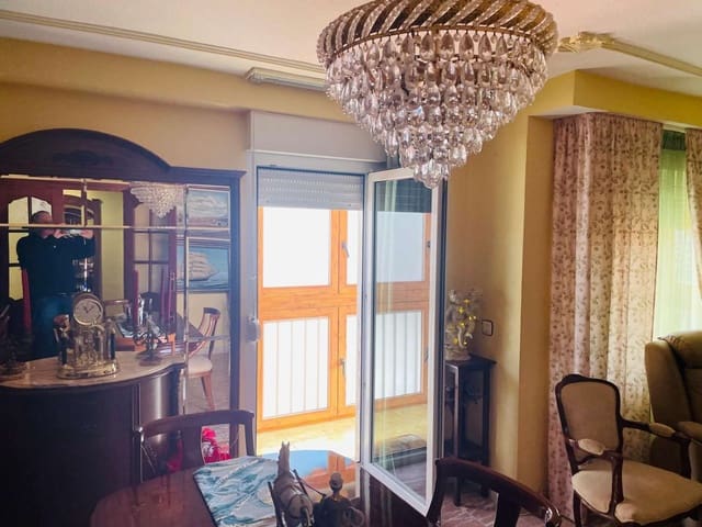 3 makuuhuone Kattohuoneisto myytävänä paikassa Torre del Mar, Vélez-Málaga mukana uima-altaan - 345 000 € (Ref: 9634660)