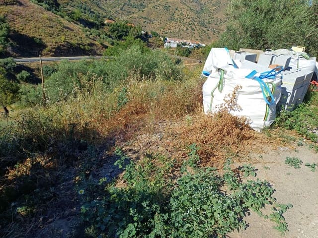 Undeveloped Land for sale in Moclinejo - € 58,000 (Ref: 9634663)
