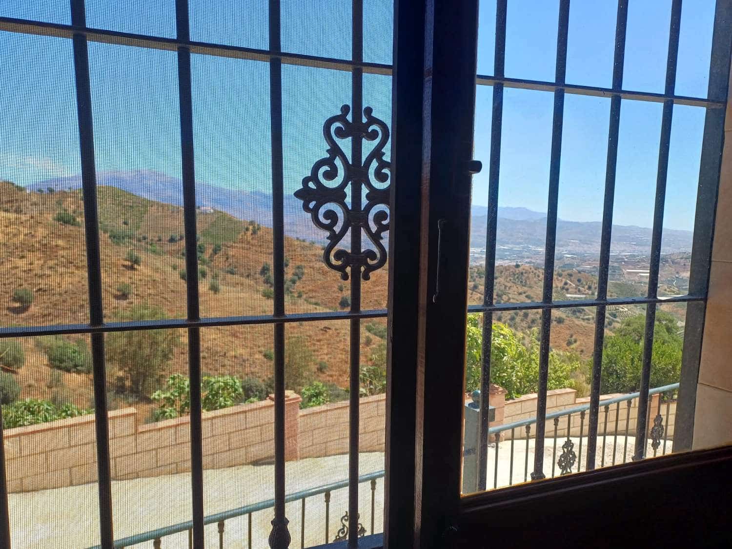 3 slaapkamer Finca/Landhuis te koop in Macharaviaya - € 250.000 (Ref: 9634664)