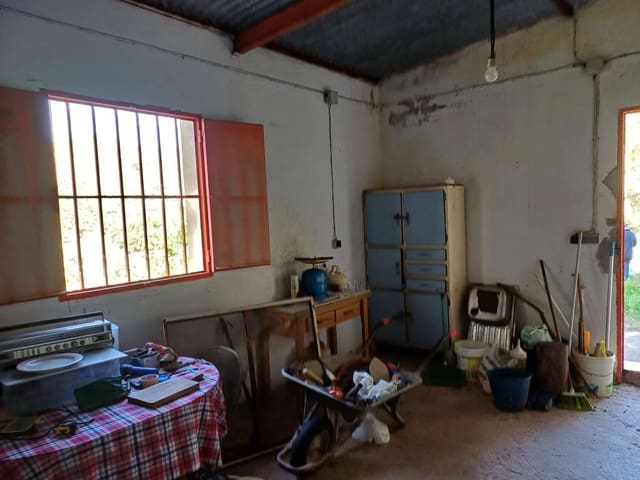 Byggegrund til salg i Olias, Málaga by - € 110.000 (Ref: 9634665)