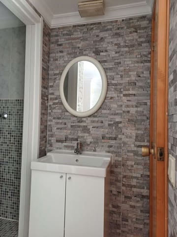 Erhverv til salg i Rincón de la Victoria - € 125.000 (Ref: 9634671)