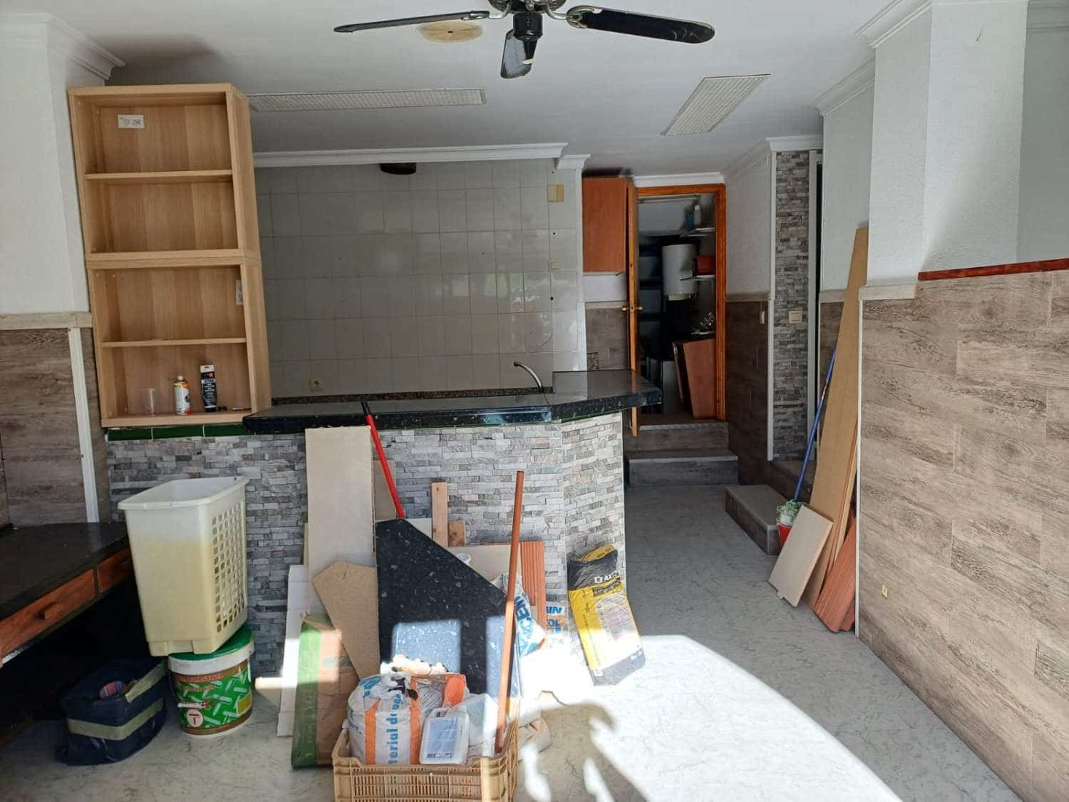 Erhverv til salg i Rincon de la Victoria - € 125.000 (Ref: 9634671)