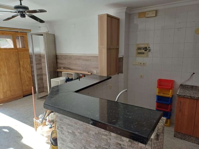 Erhverv til salg i Rincón de la Victoria - € 125.000 (Ref: 9634671)