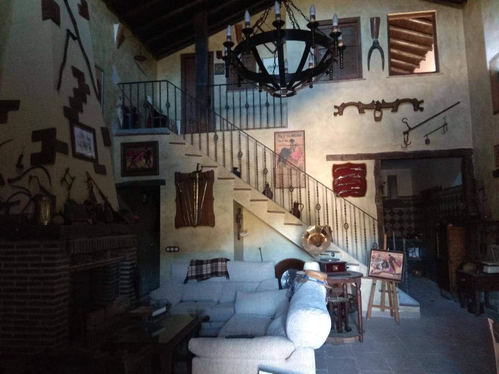 3 sypialnia Finka/Dom wiejski na sprzedaż w Alfarnate - 355 000 € (Ref: 9639061)