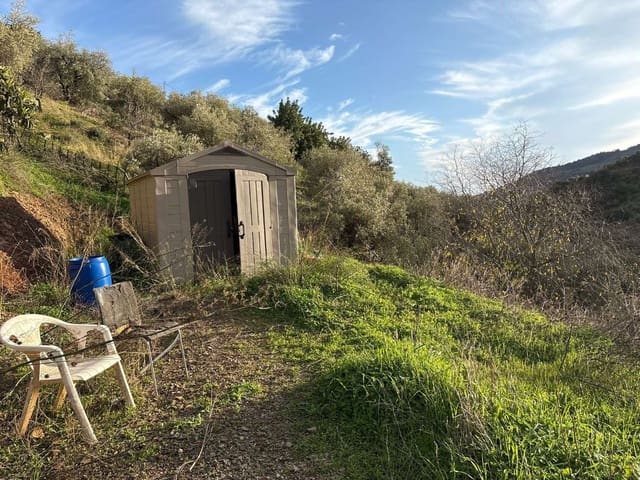 Bouwgrond te koop in Olias, Málaga stad - € 120.000 (Ref: 9729775)