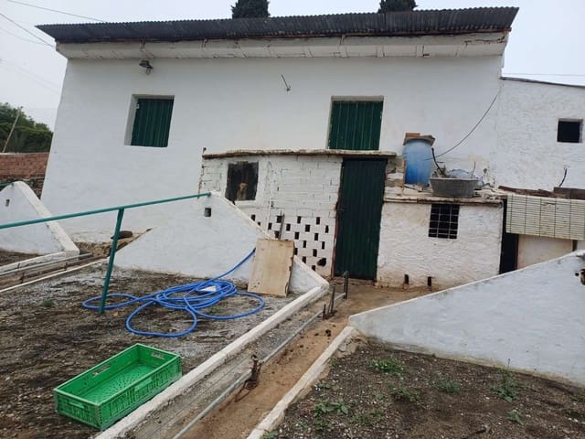 Mark till salu i Almáchar - 120 000 € (Ref: 9816974)
