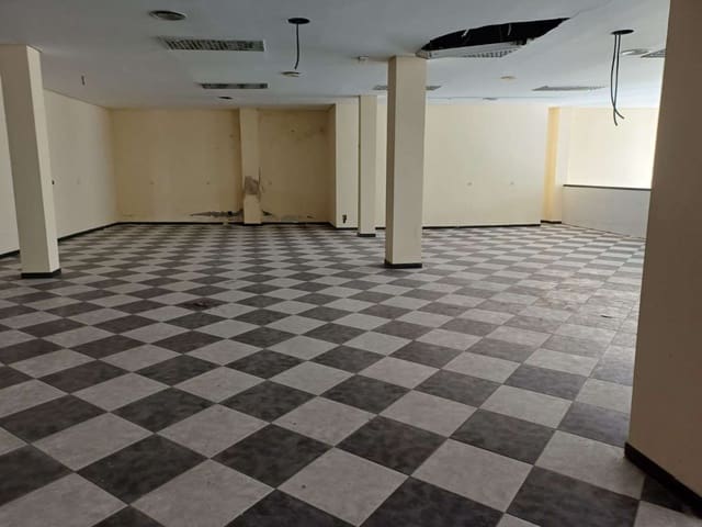 Komercyjne na sprzedaż w Vélez-Málaga - 510 000 € (Ref: 9872929)