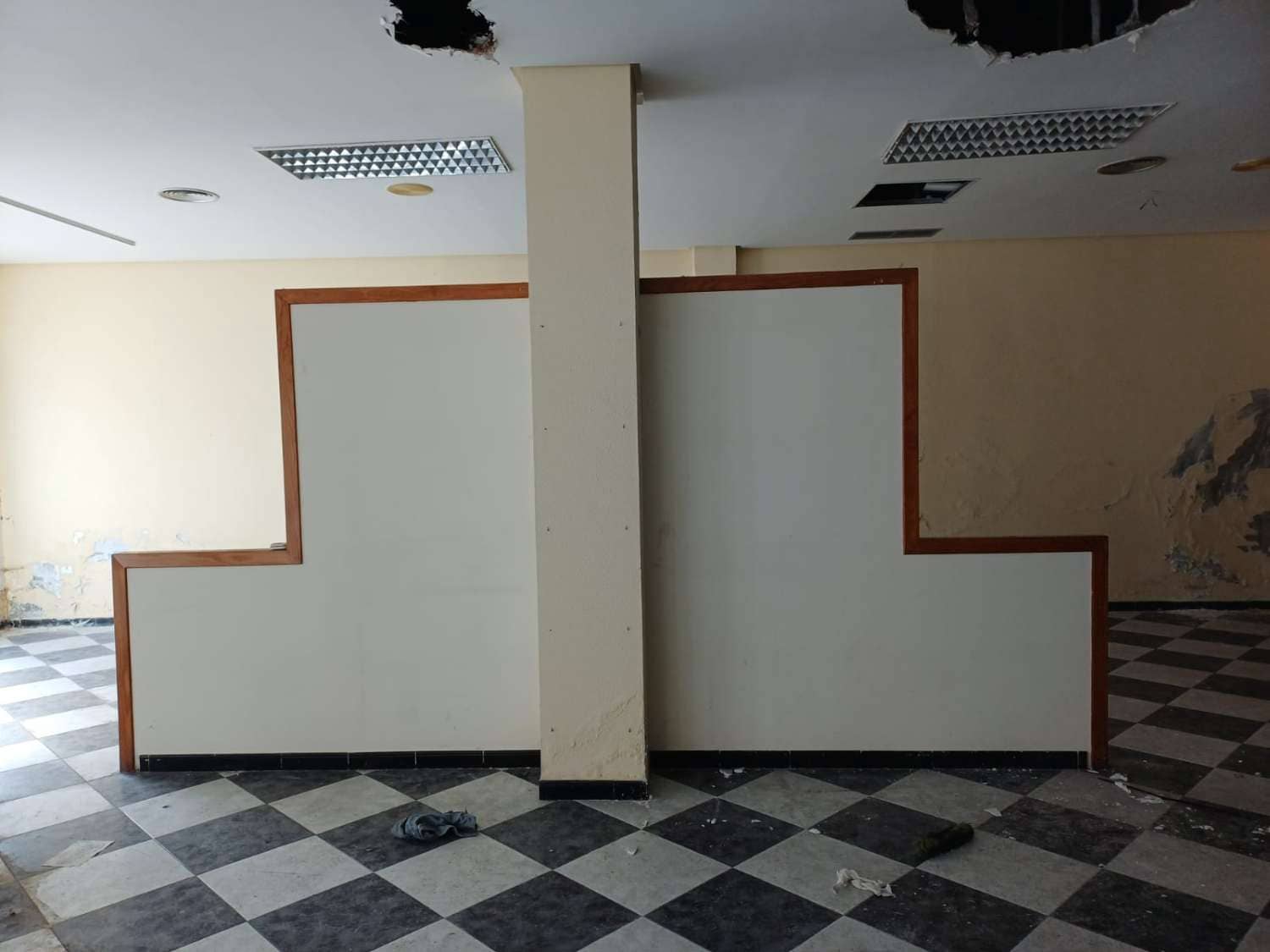 Komercyjne na sprzedaż w Velez-Malaga - 510 000 € (Ref: 9872929)