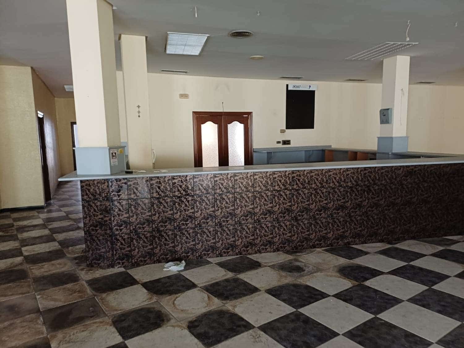 Komercyjne na sprzedaż w Velez-Malaga - 510 000 € (Ref: 9872929)