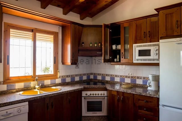 3 soverom Villa til salgs i Almáchar med svømmebasseng - € 375 000 (Ref: 9956733)
