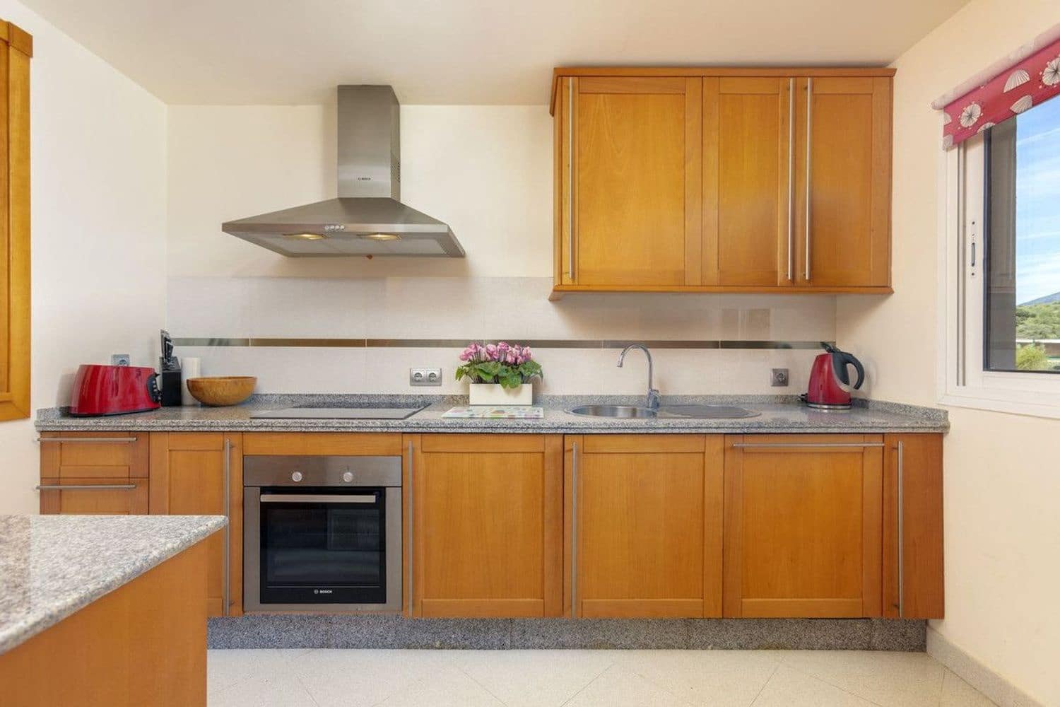 2 chambre Appartement à vendre à Nueva Andalucia avec piscine garage - 445 000 € (Ref: 10007131)
