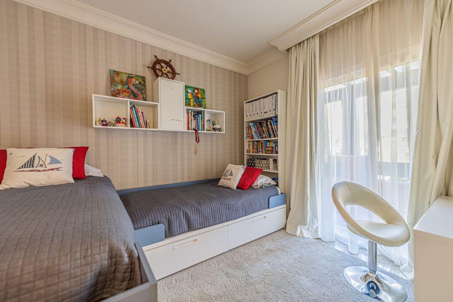 Apartamento de 3 habitaciones en Nueva Andalucia en venta con piscina garaje - 750.000 € (Ref: 10020073)