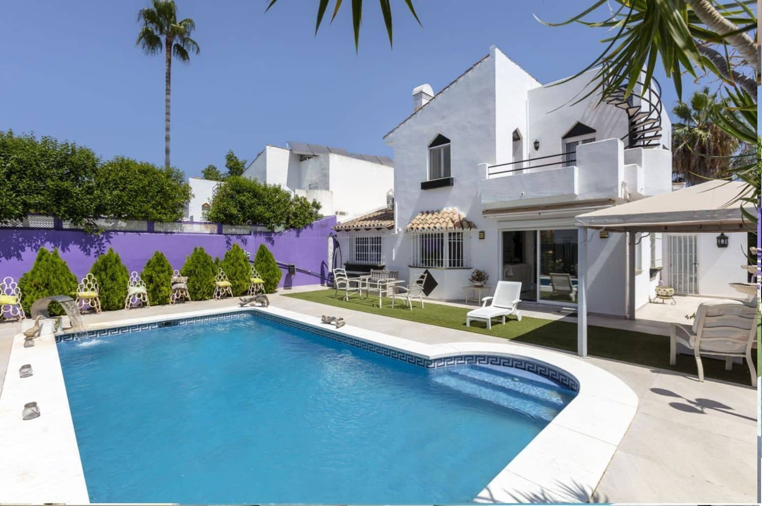 4 soveværelse Villa til salg i New Golden Mile med swimmingpool garage - € 995.000 (Ref: 10037803)