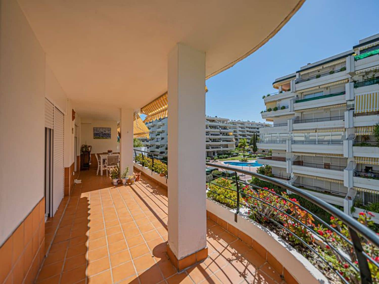 3 sovrum Lägenhet till salu i San Pedro de Alcantara med pool garage - 585 000 € (Ref: 10057908)