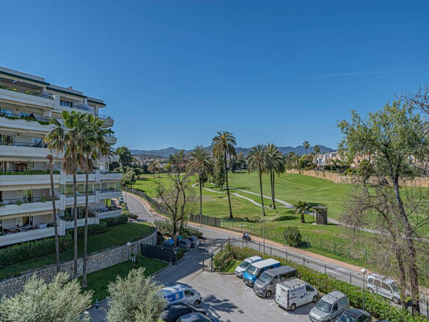3 sovrum Lägenhet till salu i San Pedro de Alcantara med pool garage - 585 000 € (Ref: 10057908)