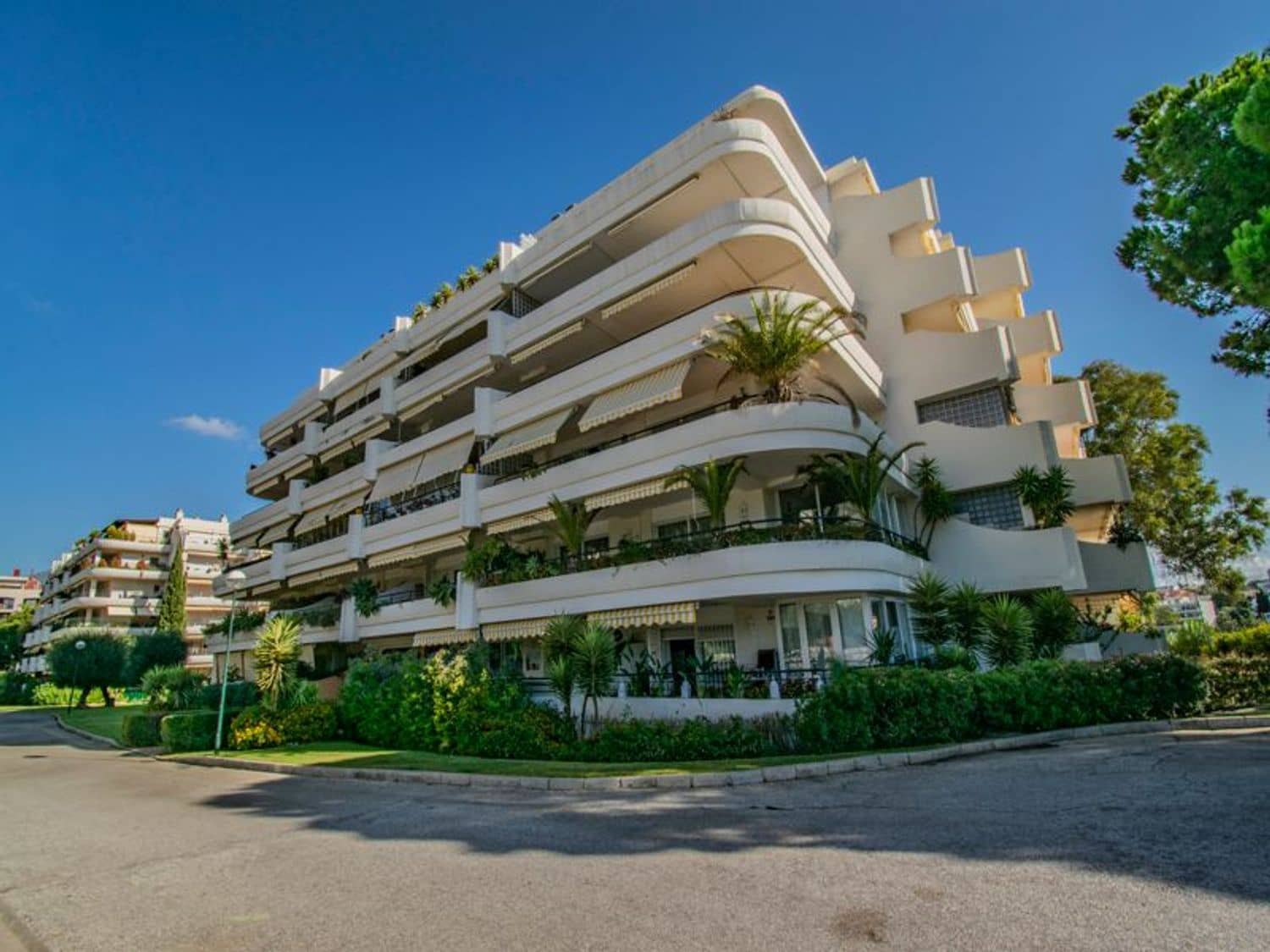 3 sovrum Lägenhet till salu i San Pedro de Alcantara med pool garage - 585 000 € (Ref: 10057908)