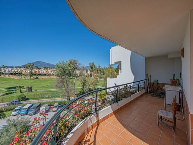 3 bedroom Apartment for sale in Guadalmina Alta, Marbella with pool garage - € 585,000 (Ref: 10057908)