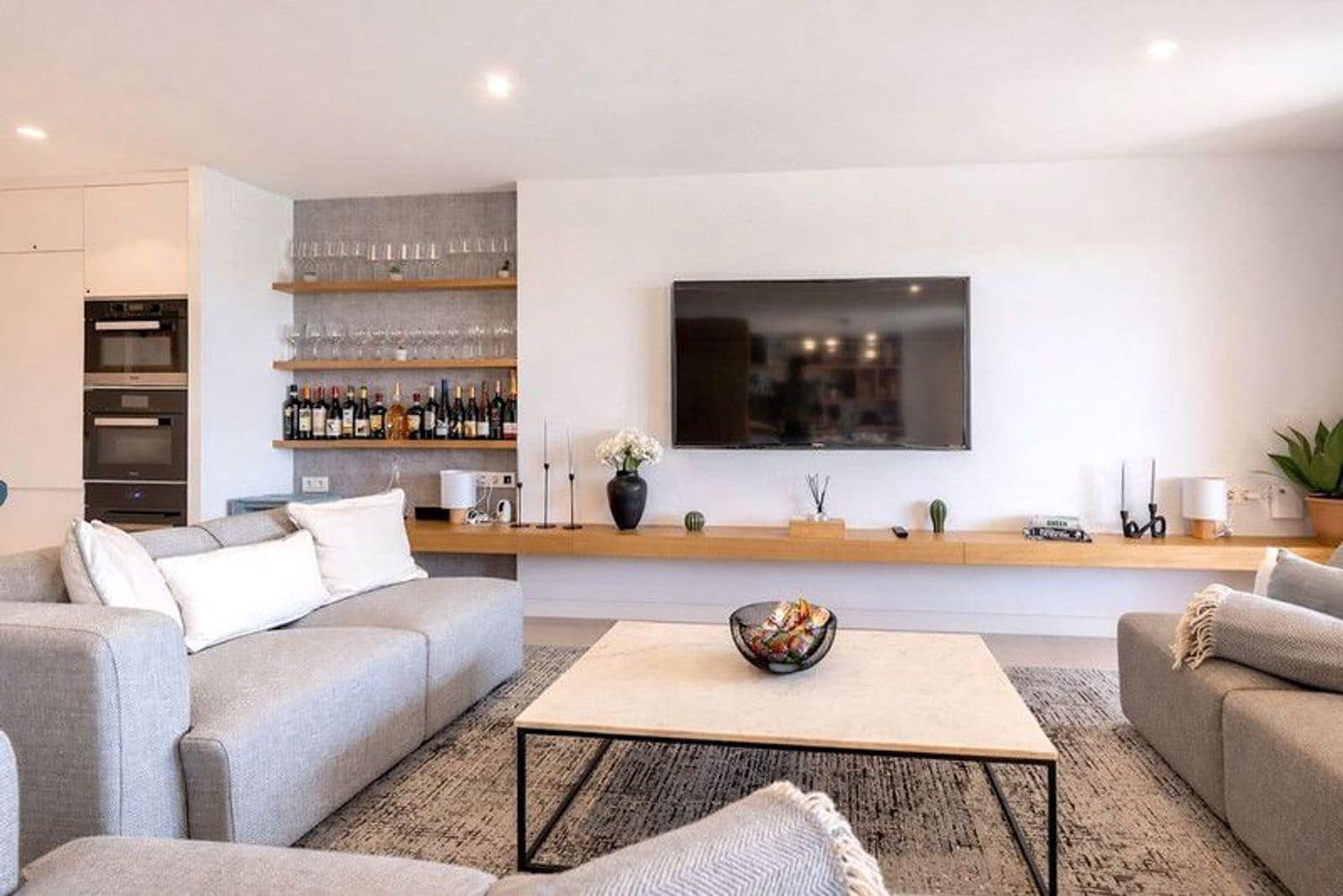 3 soveværelse Byhus til salg i Estepona med swimmingpool garage - € 599.000 (Ref: 10057909)