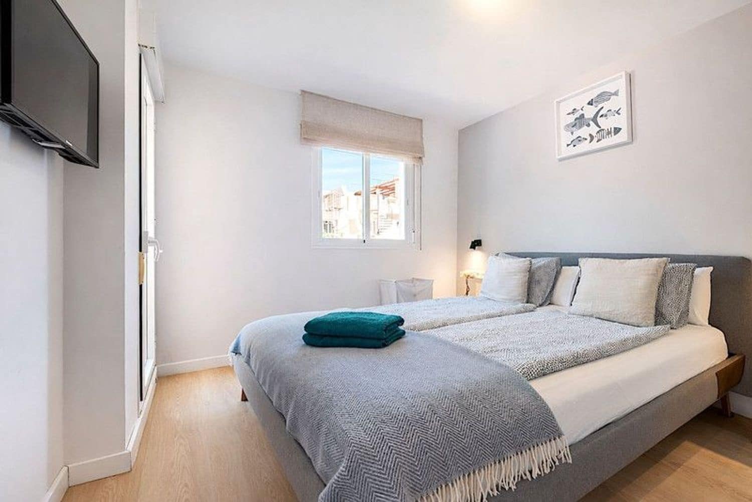 3 soveværelse Byhus til salg i Estepona med swimmingpool garage - € 599.000 (Ref: 10057909)