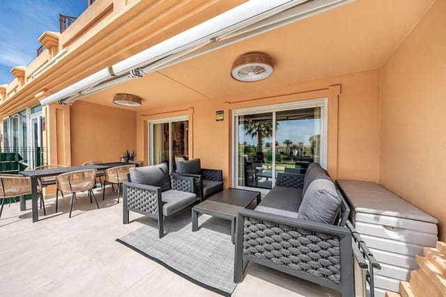 3 soveværelse Byhus til salg i Buenas Noches, Estepona med swimmingpool garage - € 599.000 (Ref: 10057909)