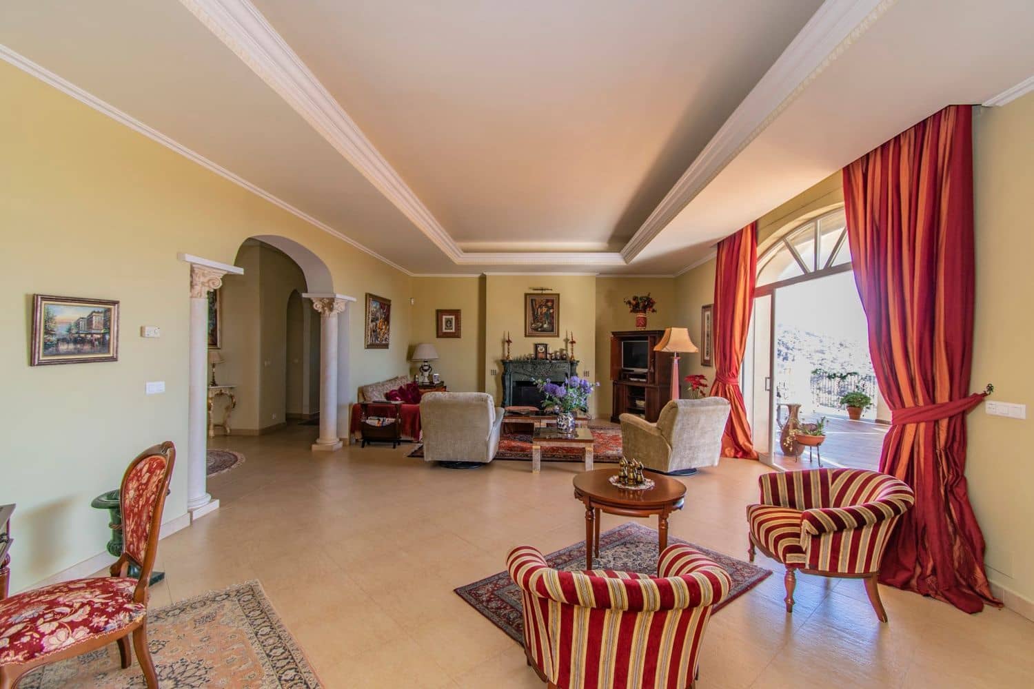 7 soveværelse Villa til salg i Estepona med swimmingpool garage - € 2.100.000 (Ref: 10057910)
