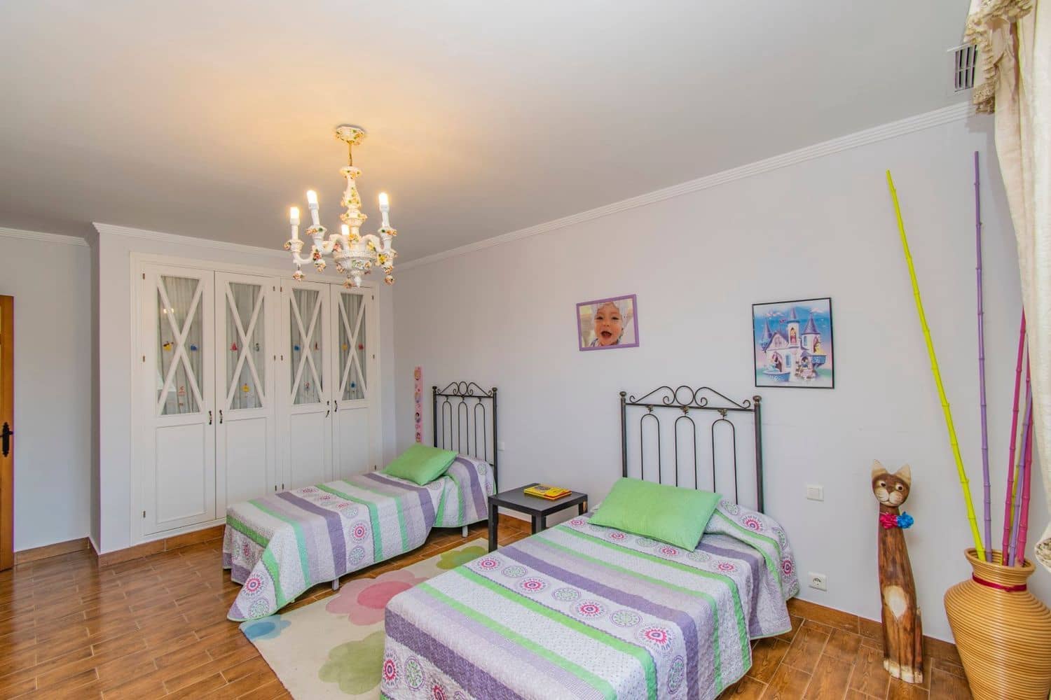 7 soveværelse Villa til salg i Estepona med swimmingpool garage - € 2.100.000 (Ref: 10057910)