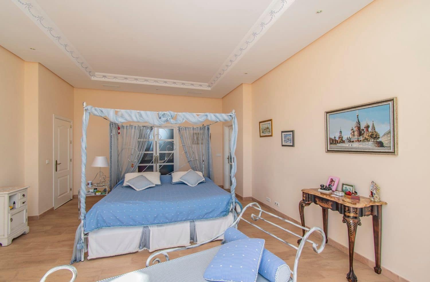 7 soveværelse Villa til salg i Estepona med swimmingpool garage - € 2.100.000 (Ref: 10057910)