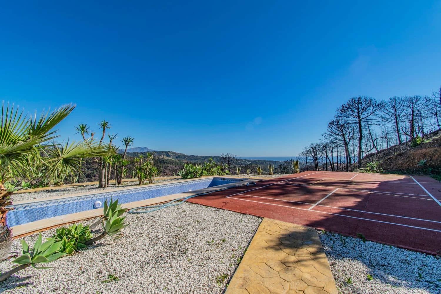 7 soveværelse Villa til salg i Estepona med swimmingpool garage - € 2.100.000 (Ref: 10057910)