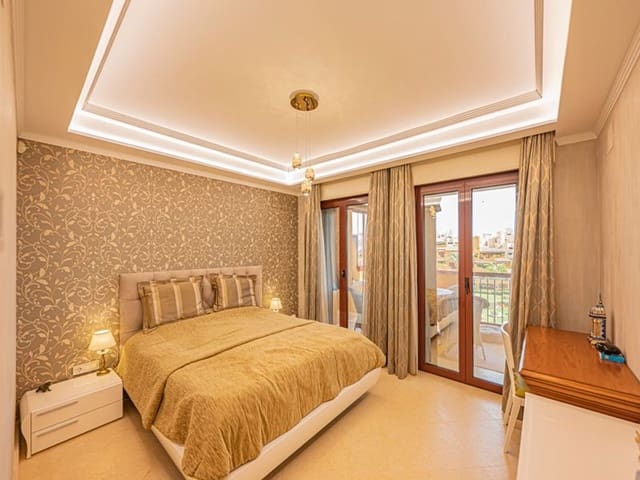 3 sovrum Lägenhet till salu i El Padrón, Estepona med pool garage - 2 485 000 € (Ref: 10070338)