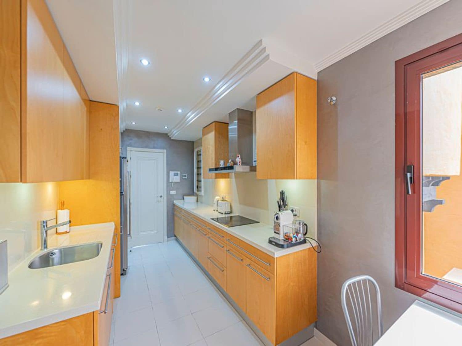 3 sovrum Lägenhet till salu i New Golden Mile med pool garage - 2 485 000 € (Ref: 10070338)