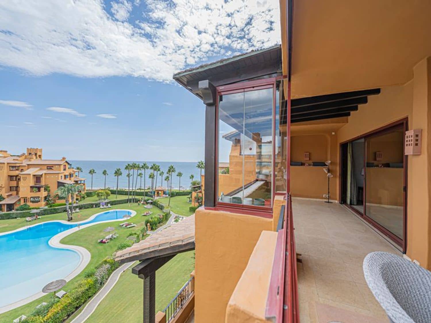 3 sovrum Lägenhet till salu i New Golden Mile med pool garage - 2 485 000 € (Ref: 10070338)
