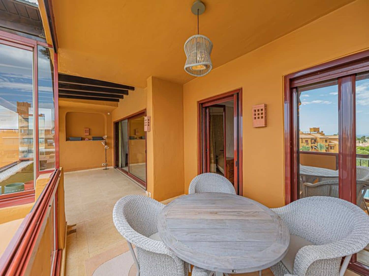 3 sovrum Lägenhet till salu i New Golden Mile med pool garage - 2 485 000 € (Ref: 10070338)