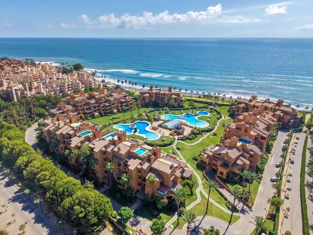 3 soveværelse Lejlighed til salg i El Padrón, Estepona med swimmingpool garage - € 2.275.000 (Ref: 10070338)