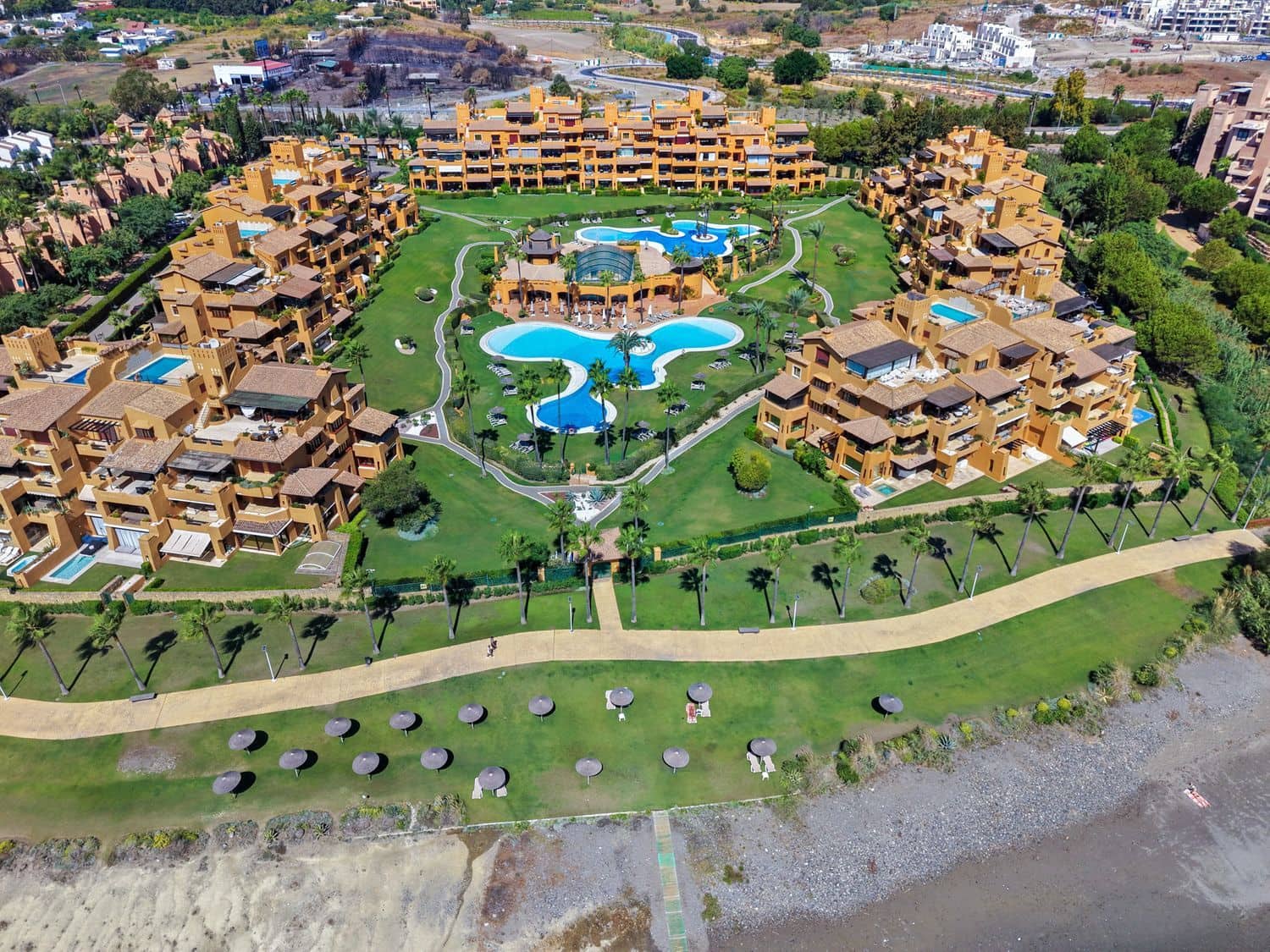 3 bedroom Apartment for sale in New Golden Mile with pool garage - € 2,275,000 (Ref: 10070338)
