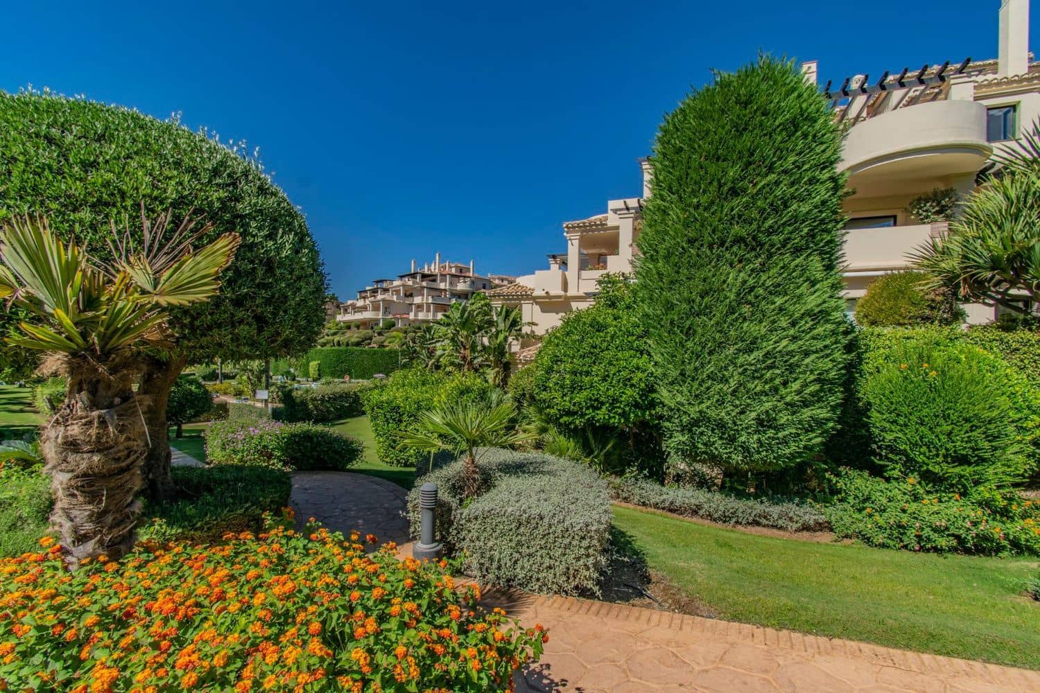 2 soveværelse Lejlighed til salg i Benahavis med swimmingpool garage - € 535.000 (Ref: 10070339)