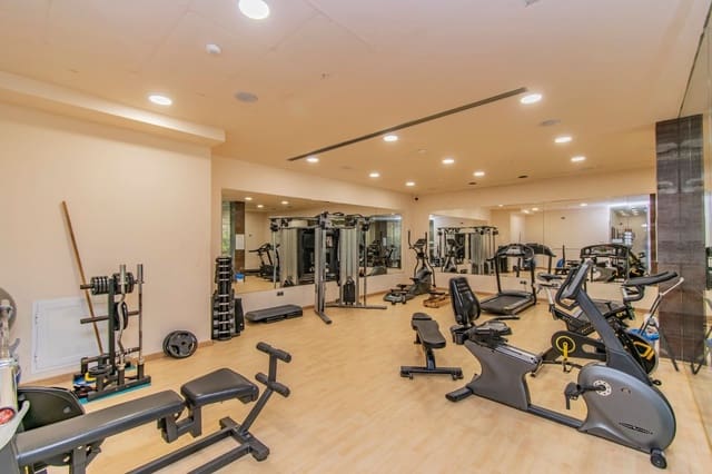 2 soveværelse Lejlighed til salg i Los Arqueros - Puerto del Almendro, Benahavís med swimmingpool garage - € 535.000 (Ref: 10070339)