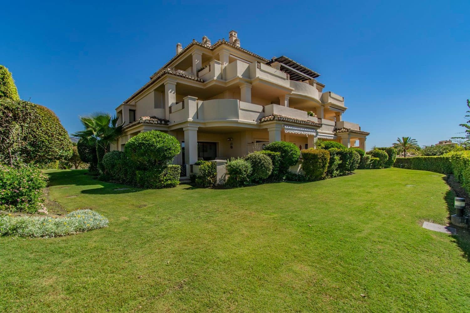 2 soveværelse Lejlighed til salg i Benahavis med swimmingpool garage - € 535.000 (Ref: 10070339)