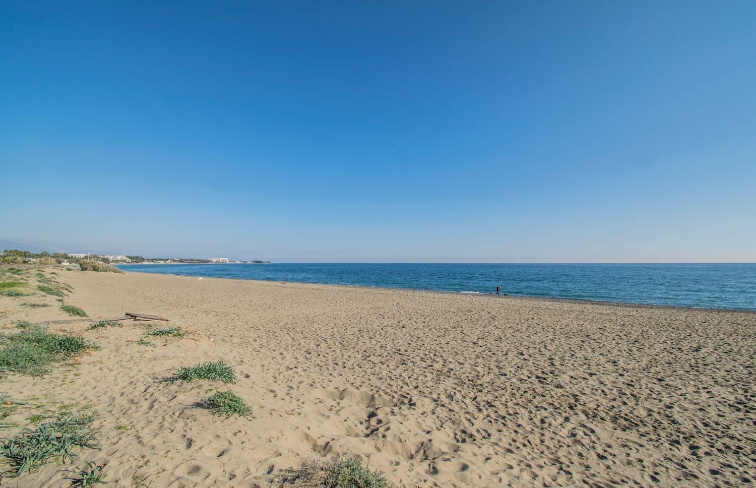 Apartamento de 3 habitaciones en New Golden Mile en venta con piscina garaje - 850.000 € (Ref: 10070342)