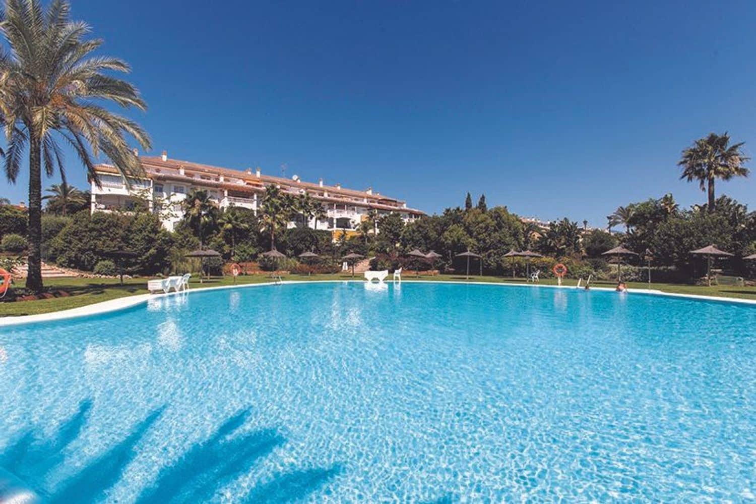 2 camera da letto Appartamento in vendita in Nueva Andalucia con piscina garage - 429.000 € (Rif: 10070343)