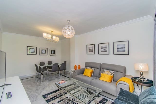 Apartamento de 2 habitaciones en La Dama de Noche - La Alzambra, Marbella en venta con piscina garaje - 429.000 € (Ref: 10070343)