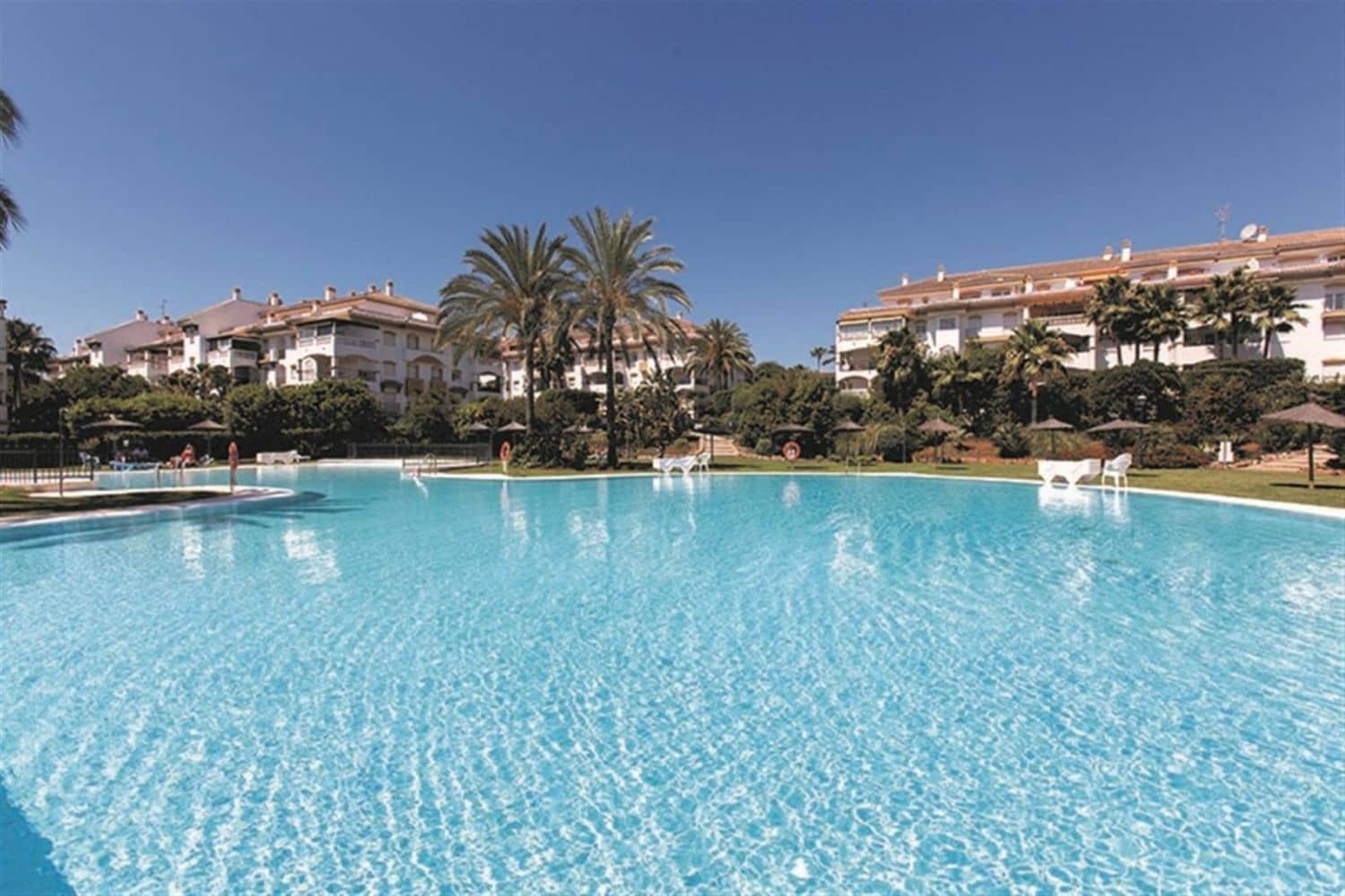 2 camera da letto Appartamento in vendita in Nueva Andalucia con piscina garage - 429.000 € (Rif: 10070343)