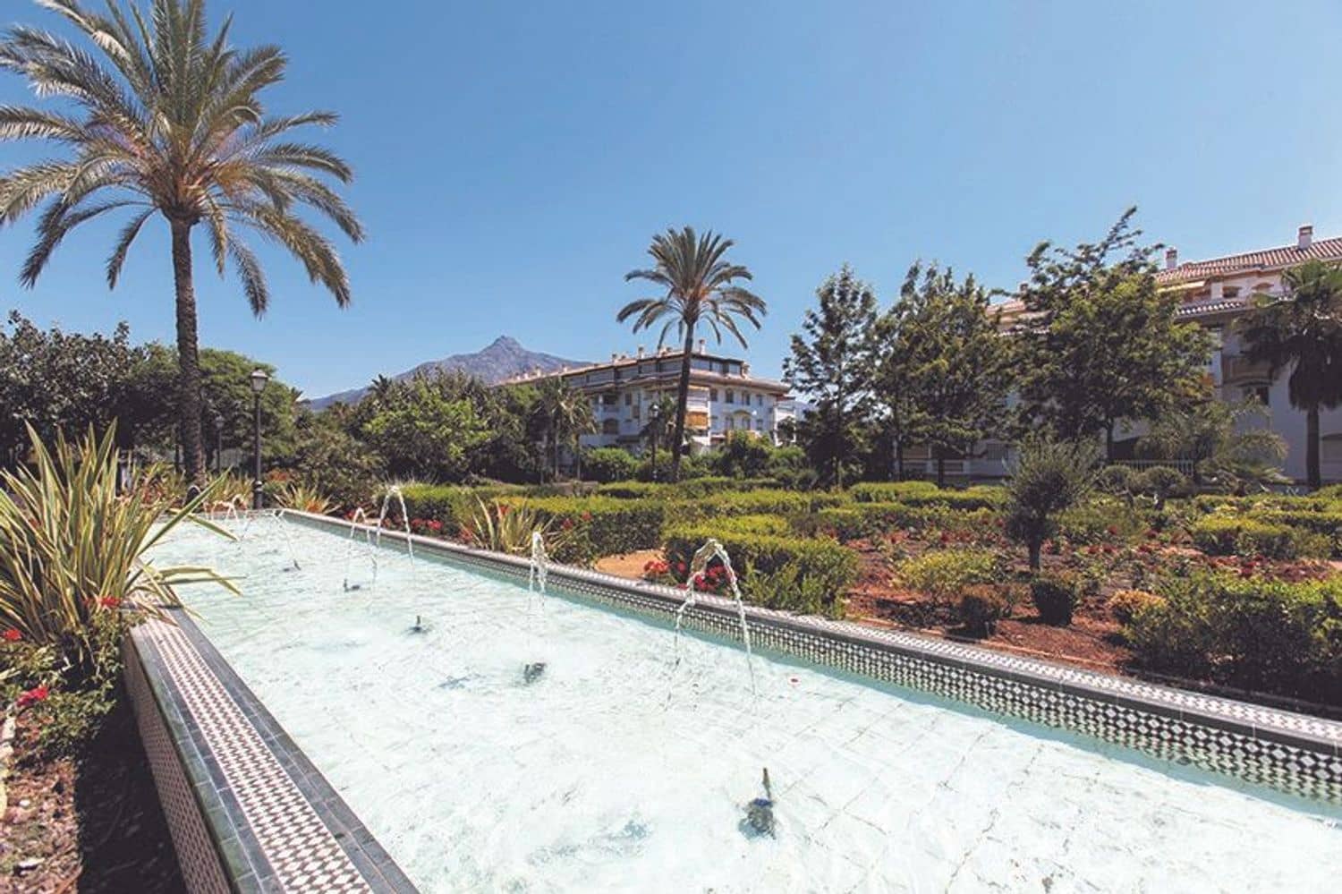 2 camera da letto Appartamento in vendita in Nueva Andalucia con piscina garage - 429.000 € (Rif: 10070343)