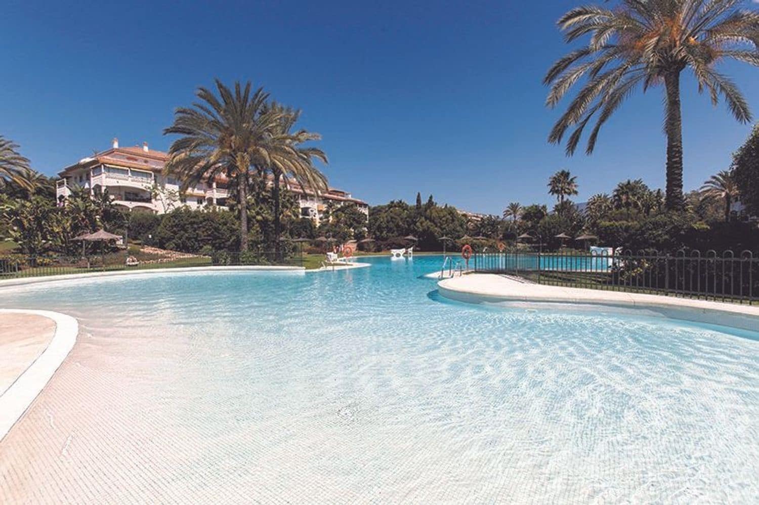 2 camera da letto Appartamento in vendita in Nueva Andalucia con piscina garage - 429.000 € (Rif: 10070343)
