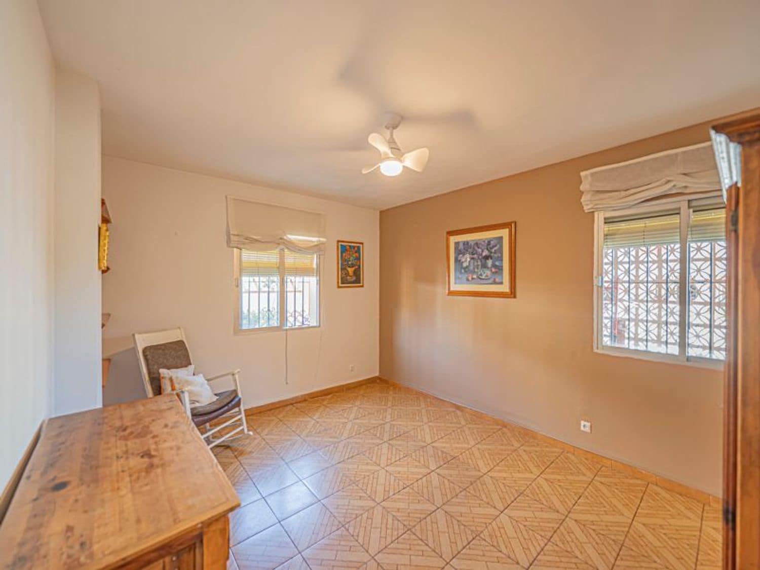 5 soverom Villa til salgs i Marbella med svømmebasseng garasje - € 999 900 (Ref: 10070344)