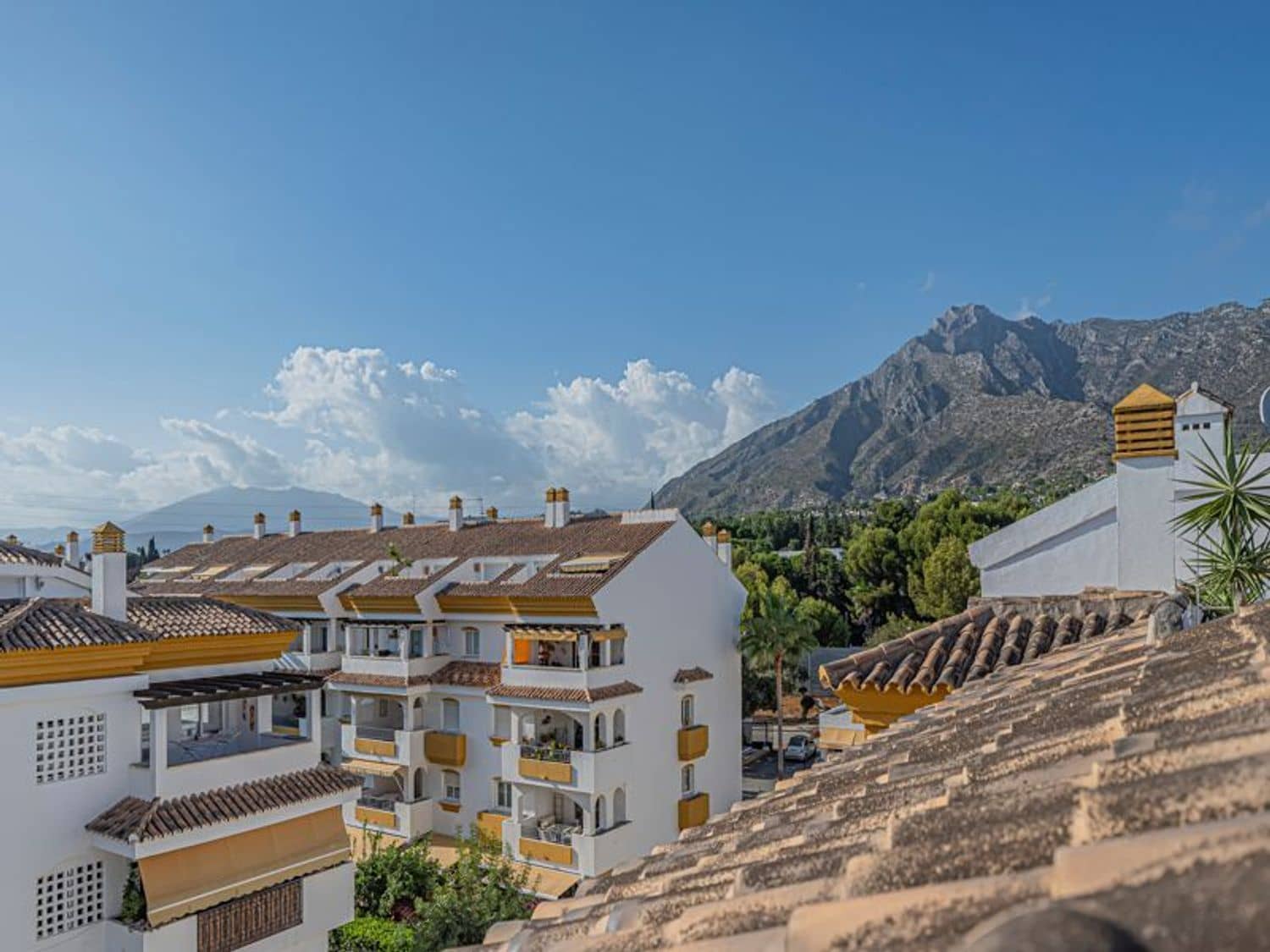 3 Zimmer Apartment zu verkaufen in Marbella mit Pool Garage - 535.000 € (Ref: 10077518)