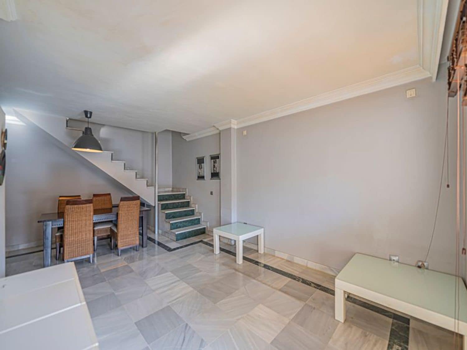 3 Zimmer Apartment zu verkaufen in Marbella mit Pool Garage - 535.000 € (Ref: 10077518)