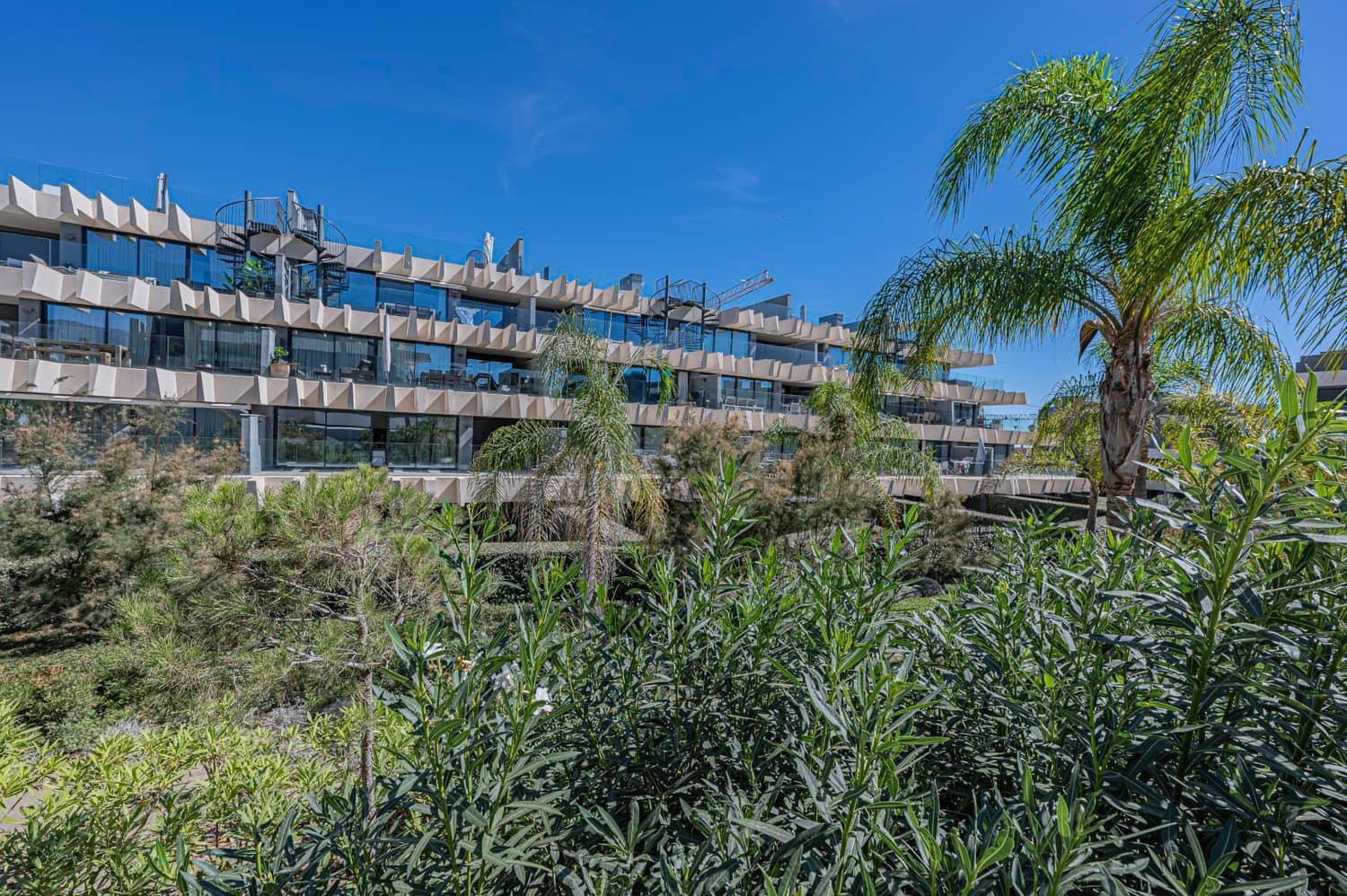 3 soverom Leilighet til salgs i New Golden Mile med svømmebasseng garasje - € 530 000 (Ref: 10077519)