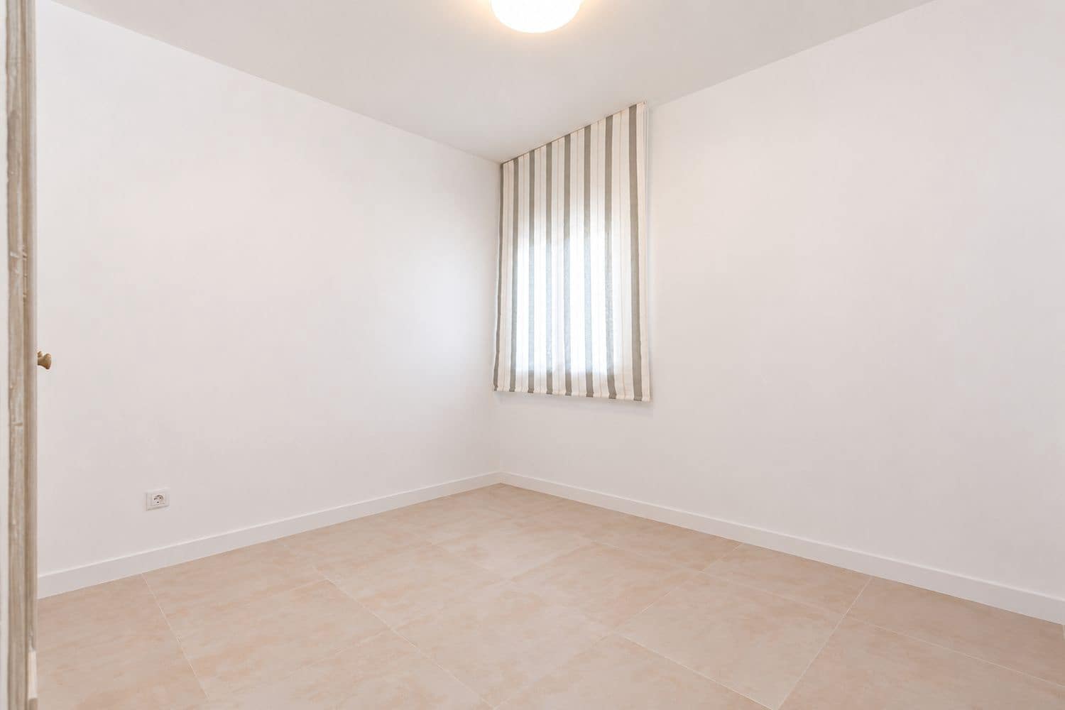 3 sypialnia Apartament na sprzedaż w San Pedro de Alcantara z basenem garażem - 550 000 € (Ref: 10080296)